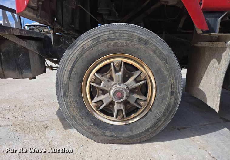 image for item DS5284 2000 International 2554 ready mix truck