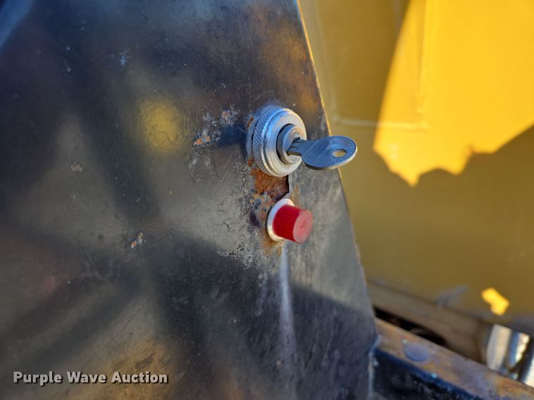 image for item DS5288 (2) Wilmar Wrangler wheel loader