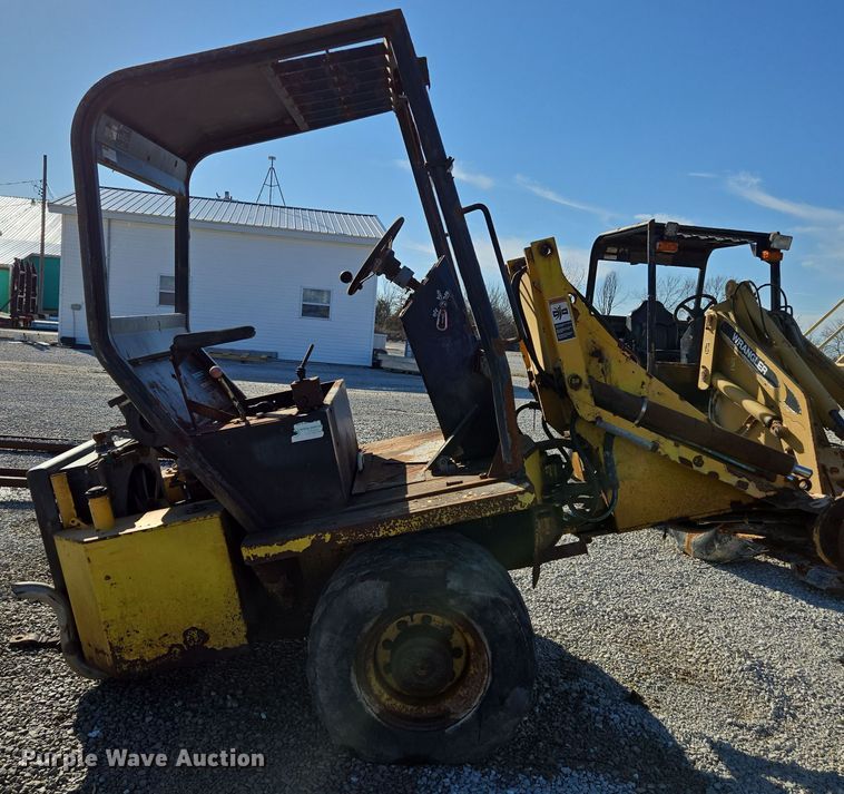 image for item DS5288 (2) Wilmar Wrangler wheel loader