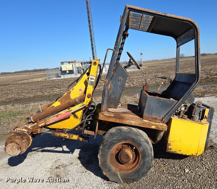 image for item DS5288 (2) Wilmar Wrangler wheel loader