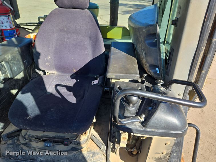 image for item DS5292 2006 Caterpillar 953C track loader