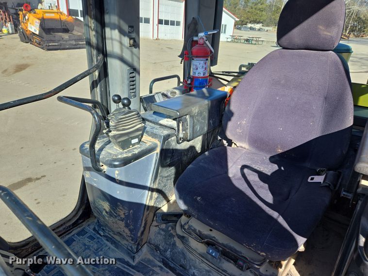 image for item DS5292 2006 Caterpillar 953C track loader