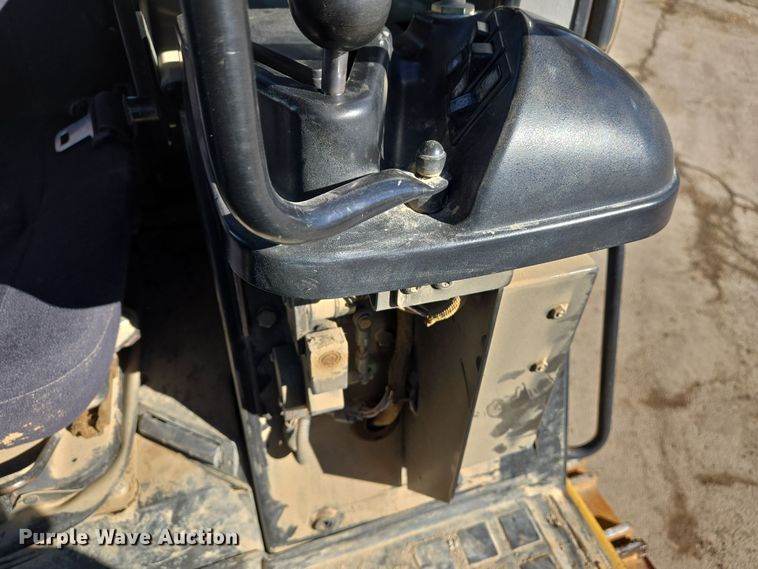image for item DS5292 2006 Caterpillar 953C track loader