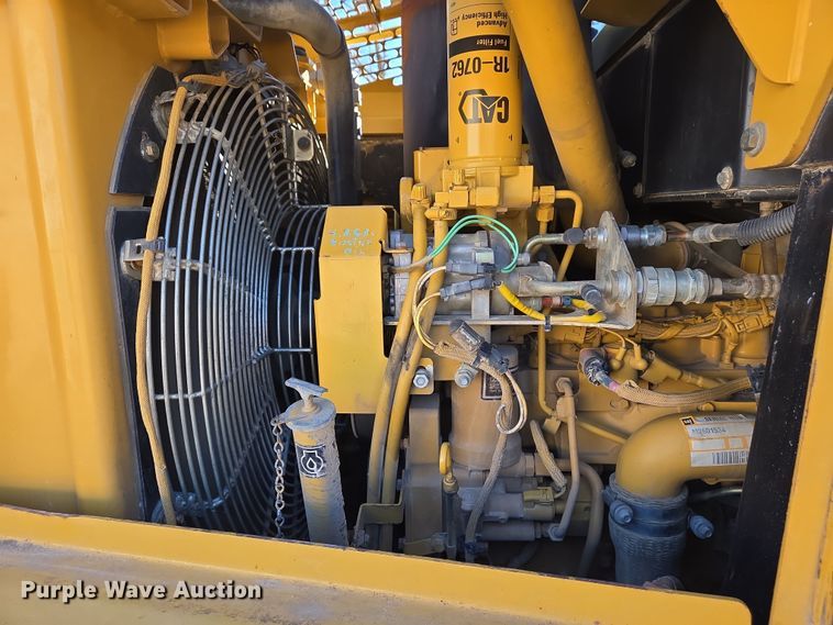 image for item DS5292 2006 Caterpillar 953C track loader