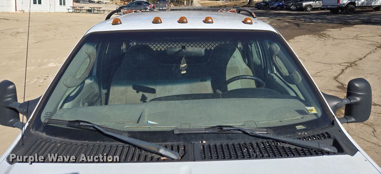 image for item DS5293 2006 Ford F450 Super Duty SuperCab flatbed truck