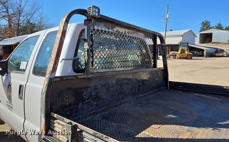 image for item DS5293 2006 Ford F450 Super Duty SuperCab flatbed truck