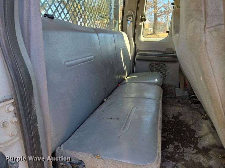 image for item DS5293 2006 Ford F450 Super Duty SuperCab flatbed truck