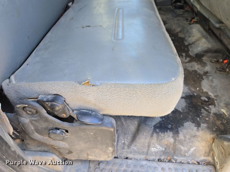 image for item DS5293 2006 Ford F450 Super Duty SuperCab flatbed truck