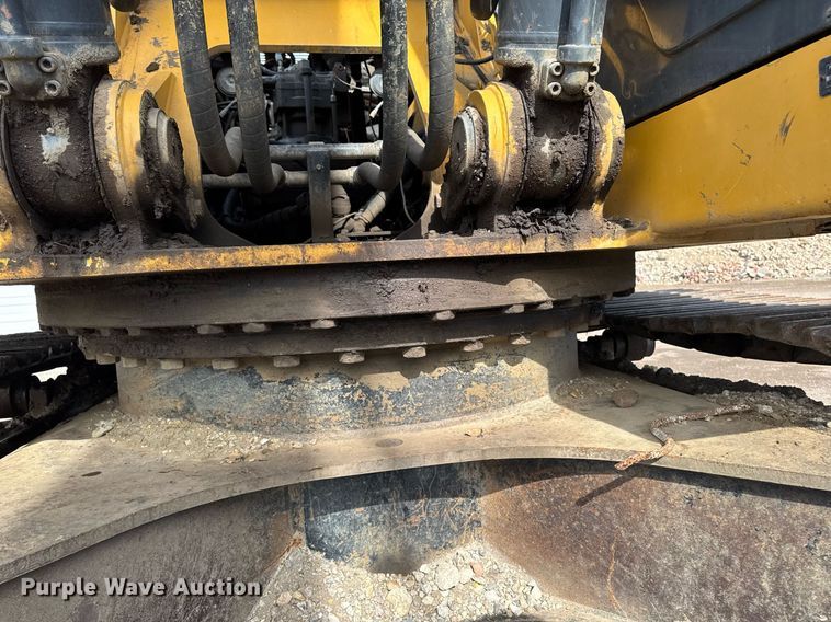 image for item DT0542 2006 John Deere 350D excavator