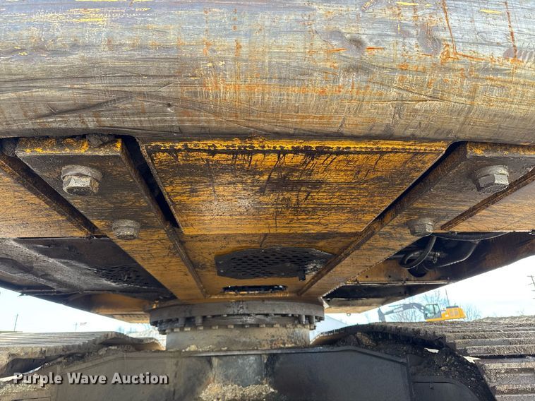 image for item DT0542 2006 John Deere 350D excavator