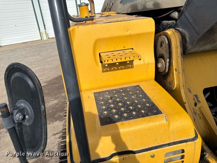 image for item DT0542 2006 John Deere 350D excavator