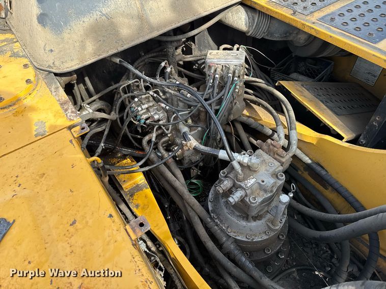 image for item DT0542 2006 John Deere 350D excavator