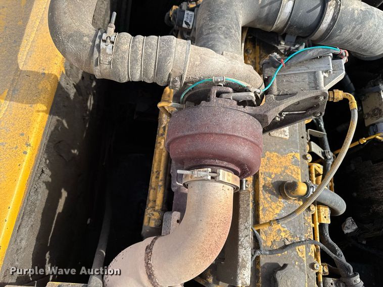 image for item DT0542 2006 John Deere 350D excavator