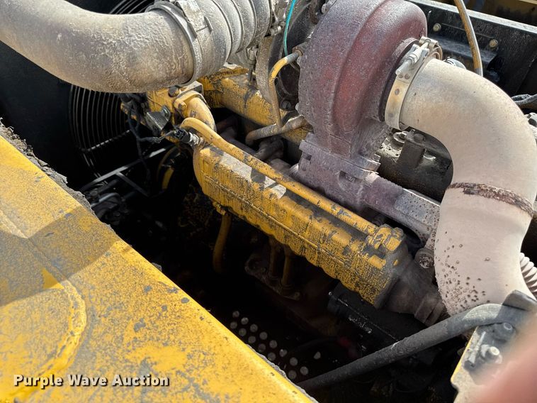 image for item DT0542 2006 John Deere 350D excavator