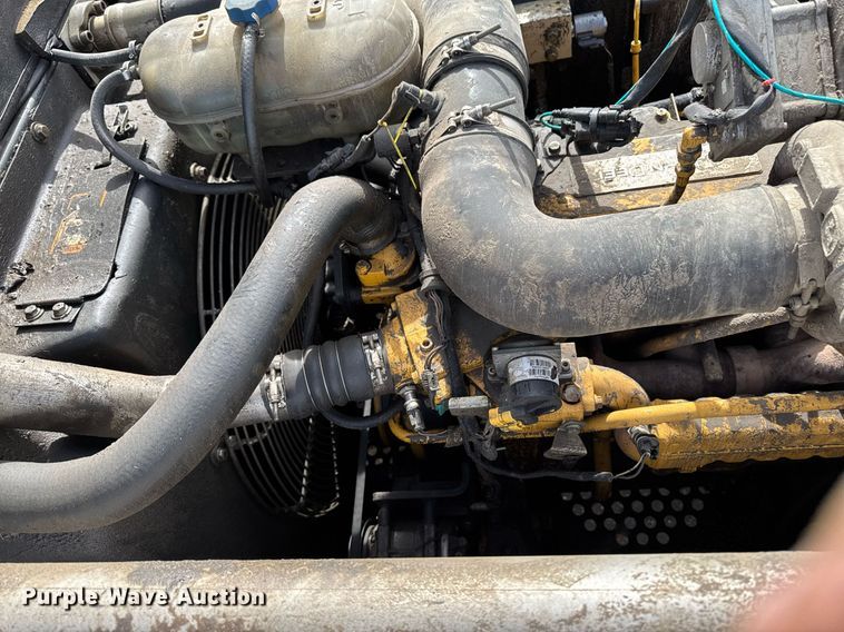 image for item DT0542 2006 John Deere 350D excavator