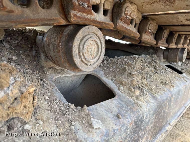 image for item DT0542 2006 John Deere 350D excavator