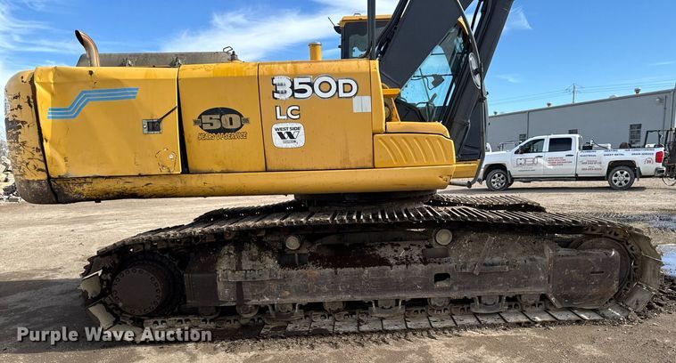 image for item DT0542 2006 John Deere 350D excavator