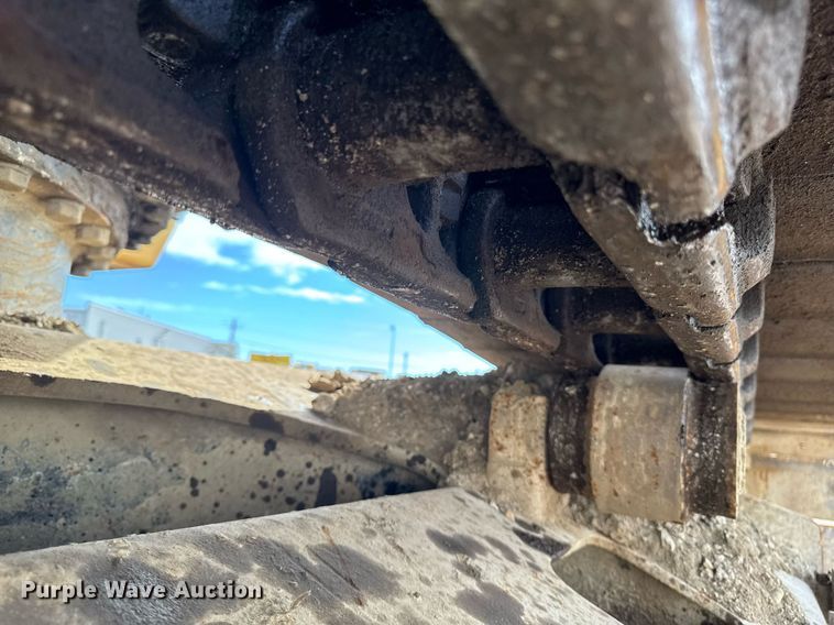 image for item DT0542 2006 John Deere 350D excavator