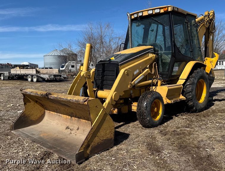 image for item DT0612 2002 Caterpillar 430D backhoe