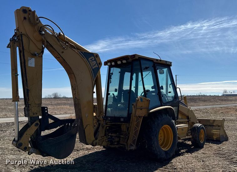 image for item DT0612 2002 Caterpillar 430D backhoe