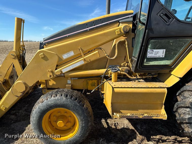 image for item DT0612 2002 Caterpillar 430D backhoe