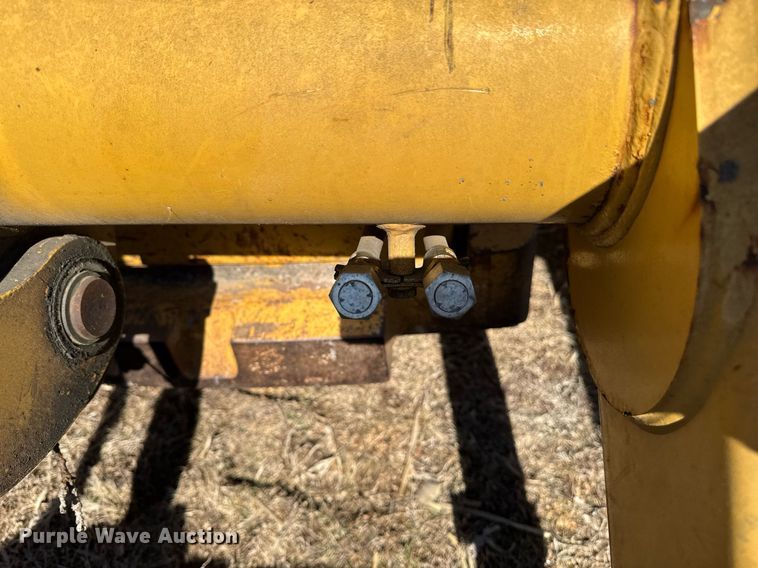 image for item DT0612 2002 Caterpillar 430D backhoe