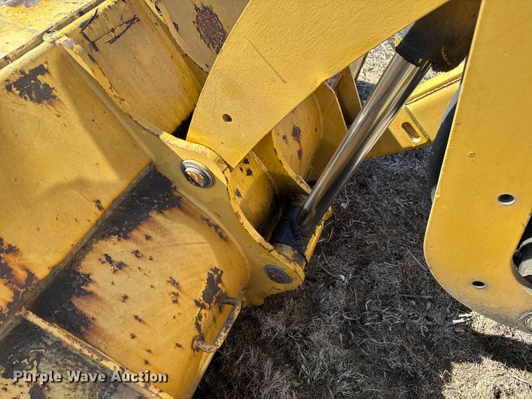 image for item DT0612 2002 Caterpillar 430D backhoe