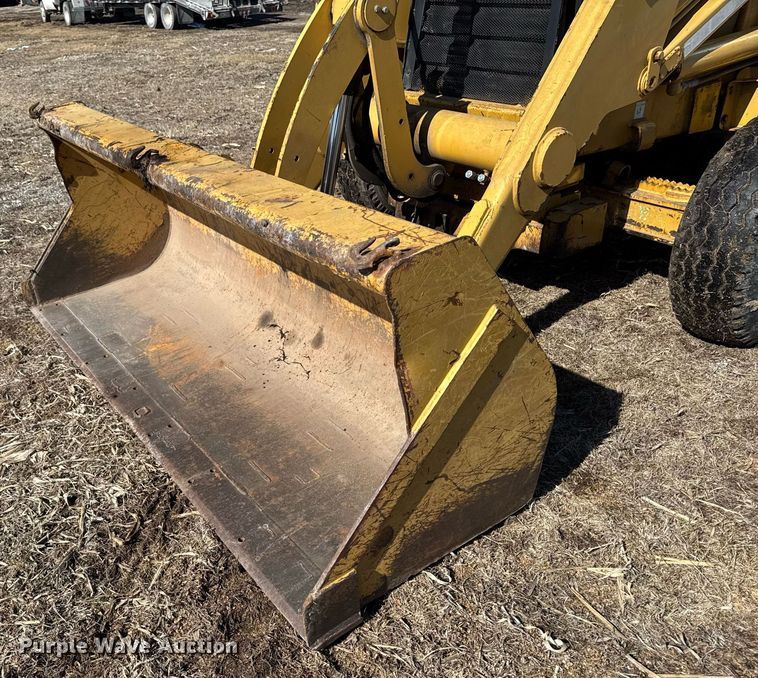 image for item DT0612 2002 Caterpillar 430D backhoe