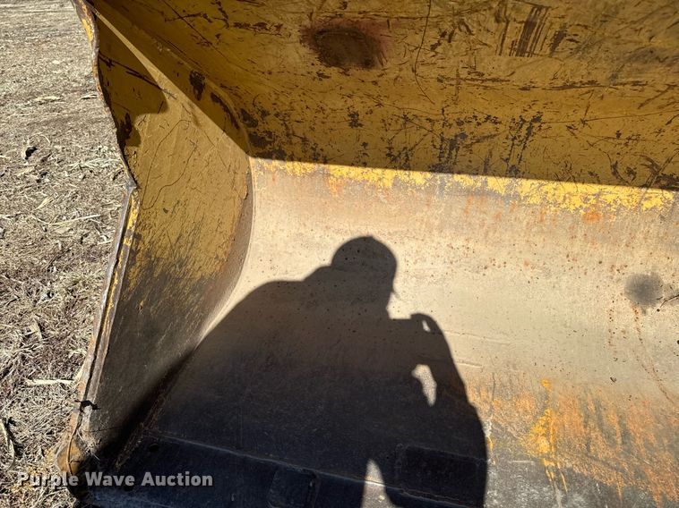 image for item DT0612 2002 Caterpillar 430D backhoe