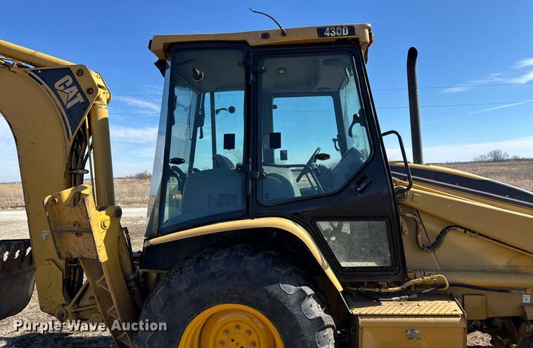 image for item DT0612 2002 Caterpillar 430D backhoe
