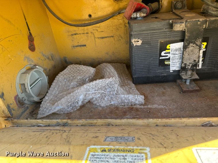 image for item DT0612 2002 Caterpillar 430D backhoe