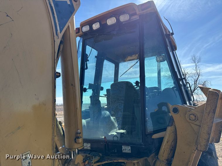 image for item DT0612 2002 Caterpillar 430D backhoe