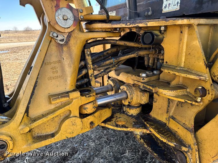 image for item DT0612 2002 Caterpillar 430D backhoe