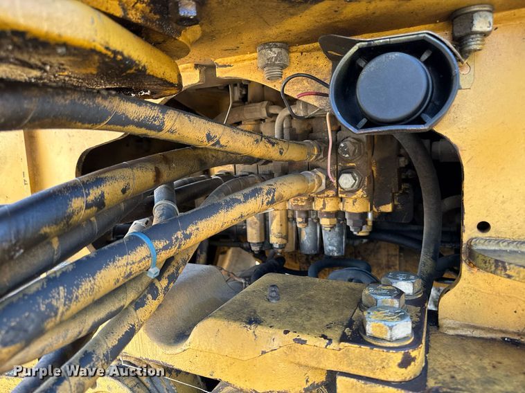 image for item DT0612 2002 Caterpillar 430D backhoe