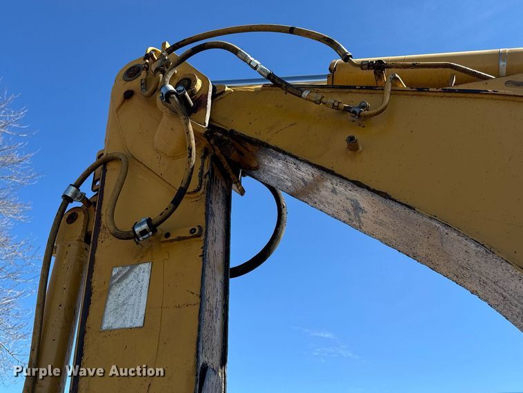 image for item DT0612 2002 Caterpillar 430D backhoe
