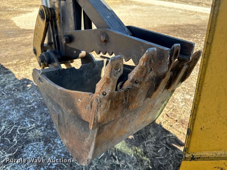 image for item DT0612 2002 Caterpillar 430D backhoe