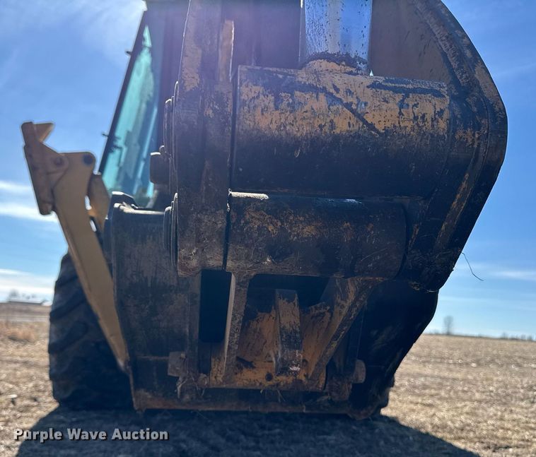 image for item DT0612 2002 Caterpillar 430D backhoe