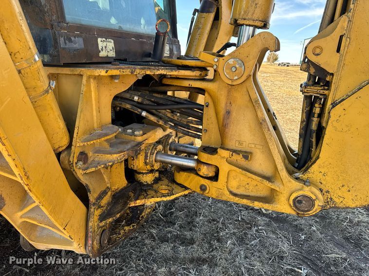 image for item DT0612 2002 Caterpillar 430D backhoe