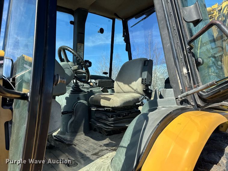 image for item DT0612 2002 Caterpillar 430D backhoe