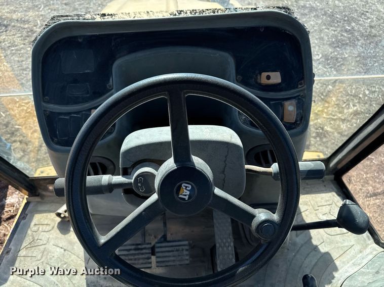 image for item DT0612 2002 Caterpillar 430D backhoe