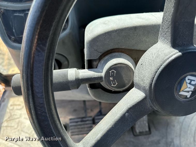 image for item DT0612 2002 Caterpillar 430D backhoe