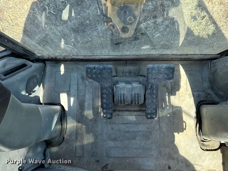 image for item DT0612 2002 Caterpillar 430D backhoe