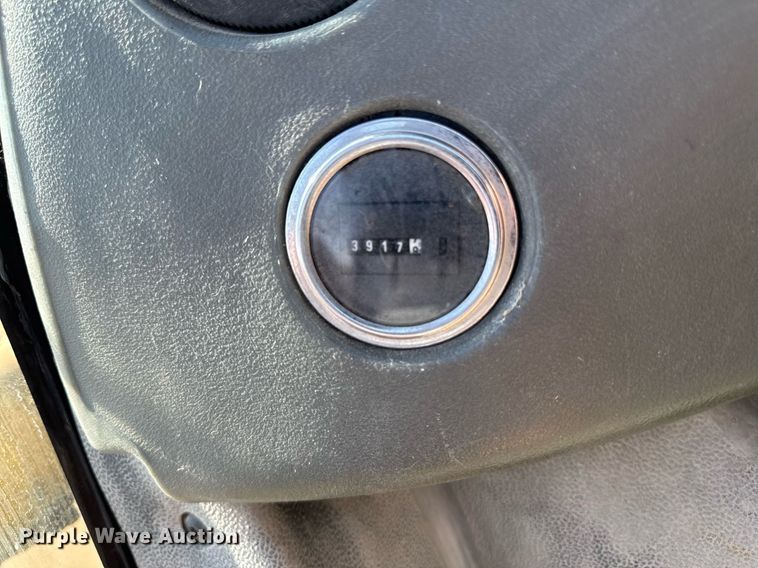 image for item DT0612 2002 Caterpillar 430D backhoe