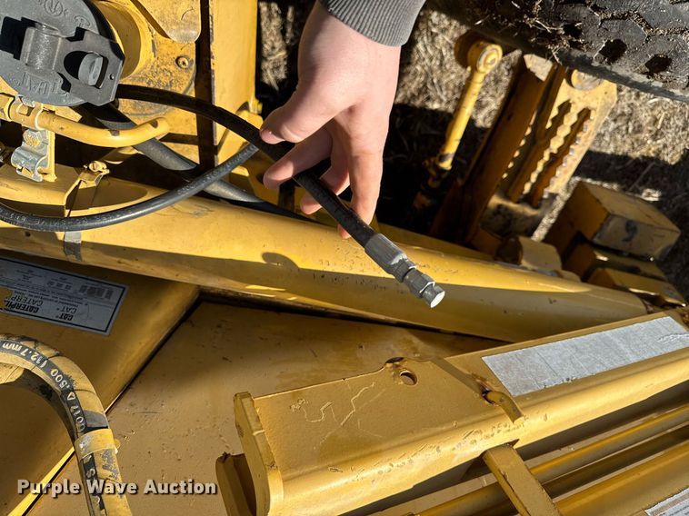 image for item DT0612 2002 Caterpillar 430D backhoe