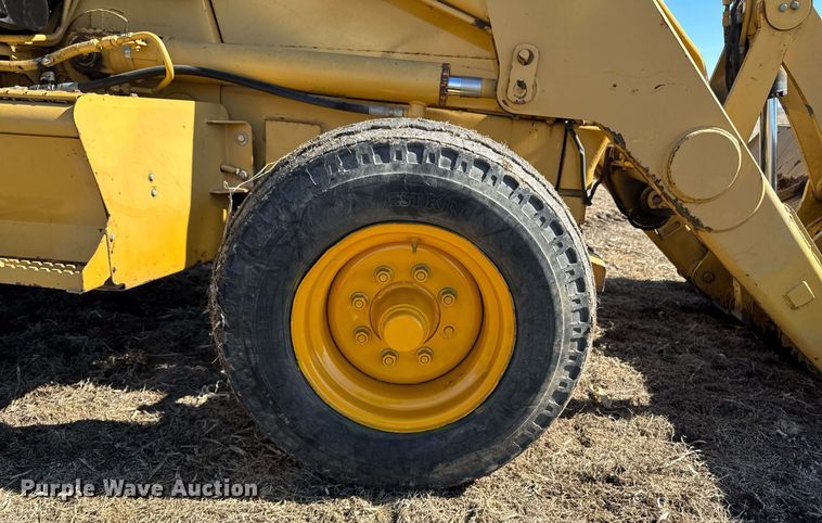 image for item DT0612 2002 Caterpillar 430D backhoe