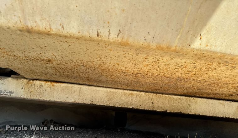 image for item DT0614 1996 Elgin Pelican P Series street sweeper