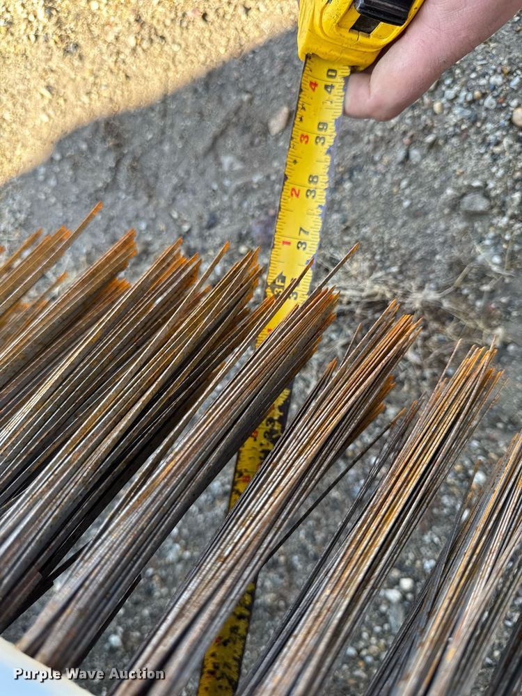 image for item DT0614 1996 Elgin Pelican P Series street sweeper