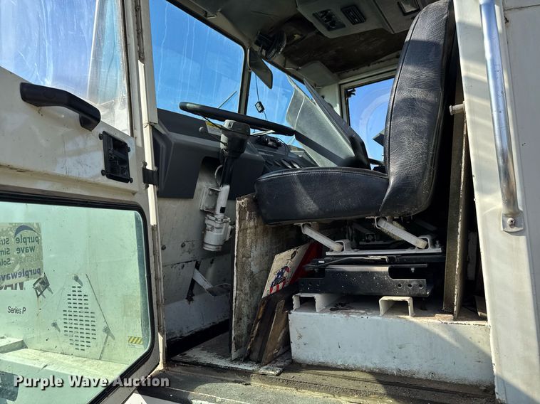 image for item DT0614 1996 Elgin Pelican P Series street sweeper