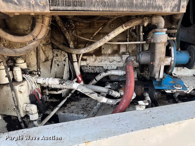 image for item DT0614 1996 Elgin Pelican P Series street sweeper