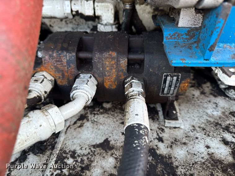 image for item DT0614 1996 Elgin Pelican P Series street sweeper